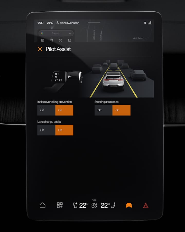 تتيح شاشة "المساعدة" للسا�ئق التحكّم بعدد من الميزات المتقدّمة، مثل Pilot Assist. 