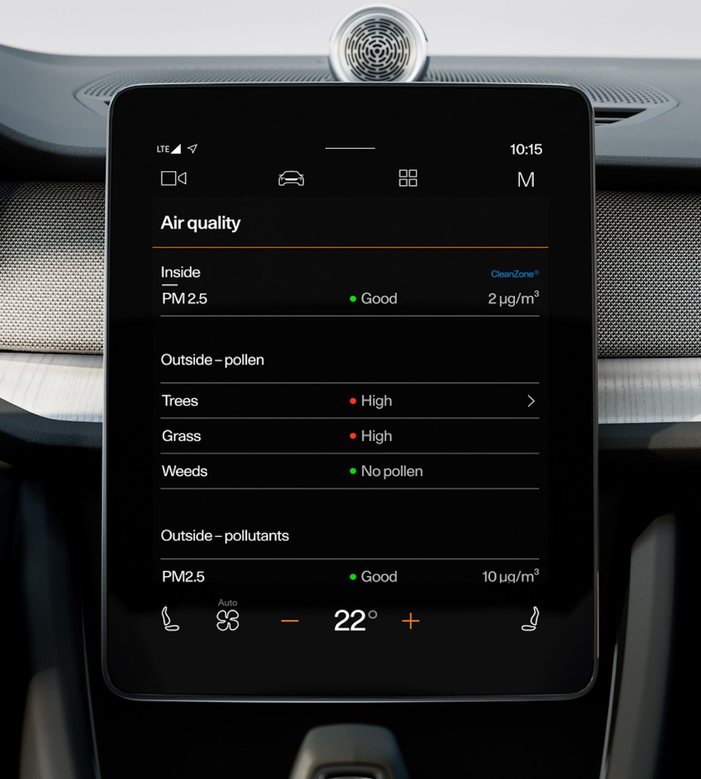 Polestar 2’s centre display showing the Air quality app screen.