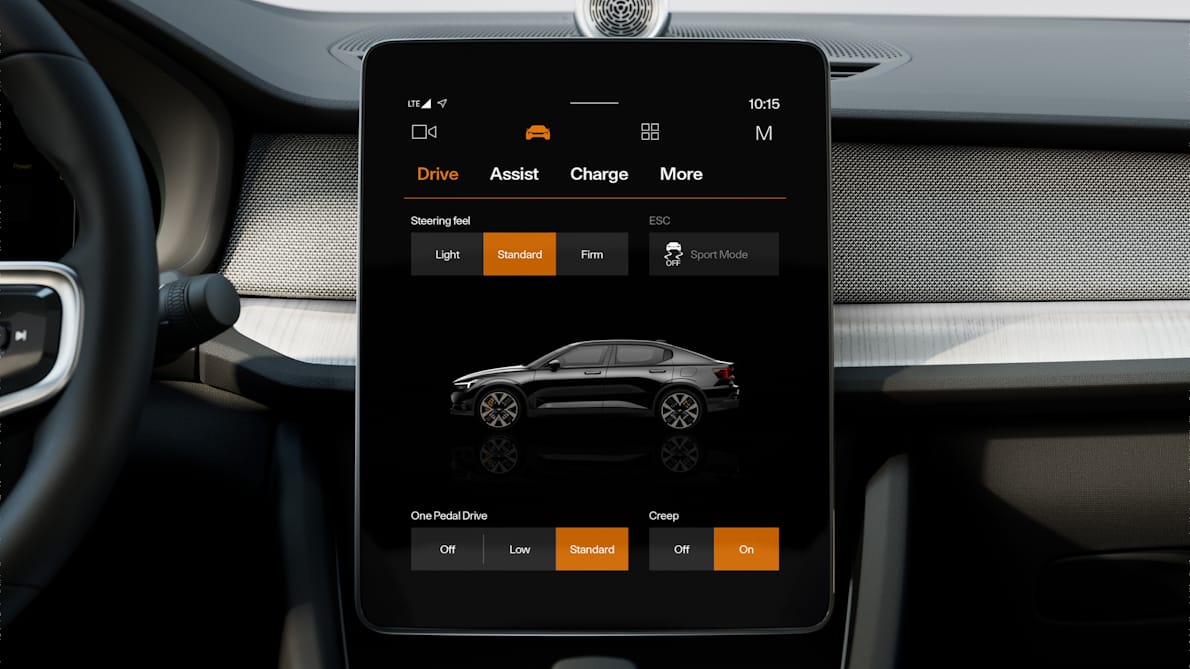 Polestar 2’s centre display showing the Drive screen with various drive-related settings.